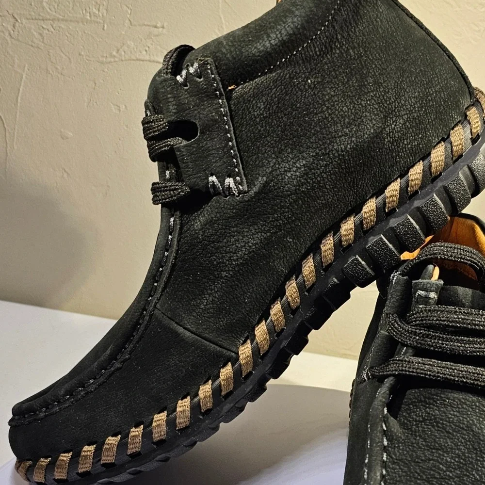 Bernie Mev Tampa Chukkas Black Leather Memory Foam Ankle Boots Size 39 8 New NWB